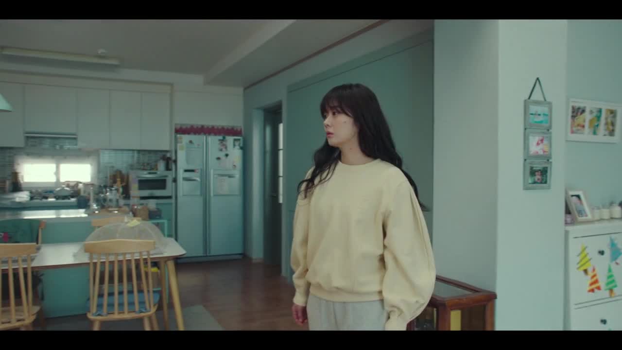 Кадры из сериала Семья 12 серия 1 сезон (2023)