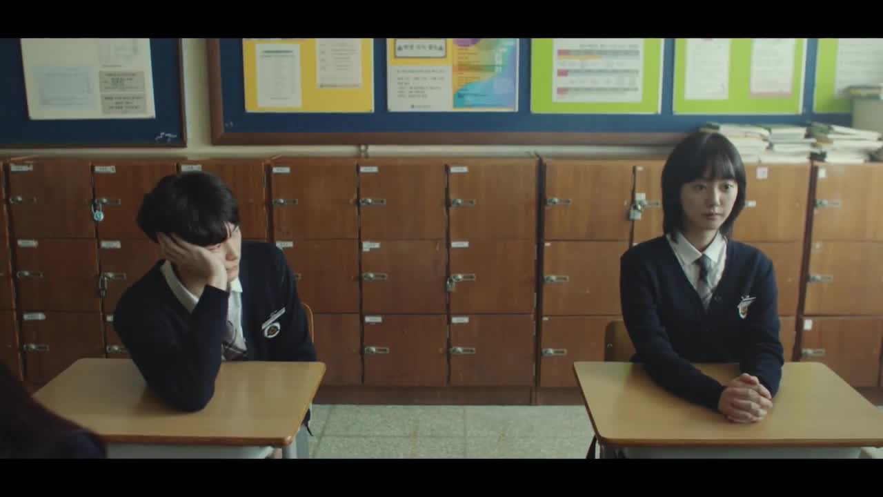 Кадры из сериала Абсолютное оружие Алисы (2022)