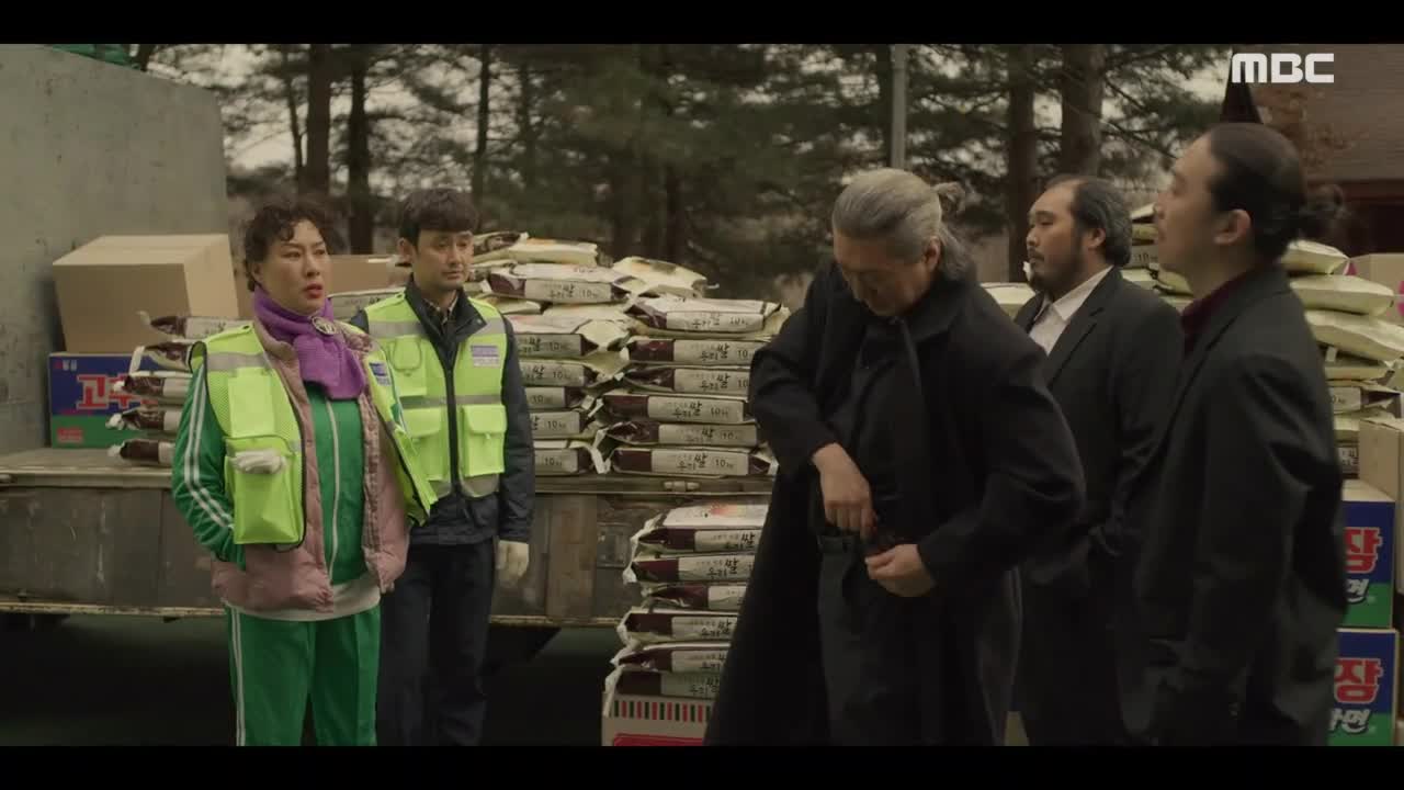 Кадры из сериала Шоу начинается! (2022)